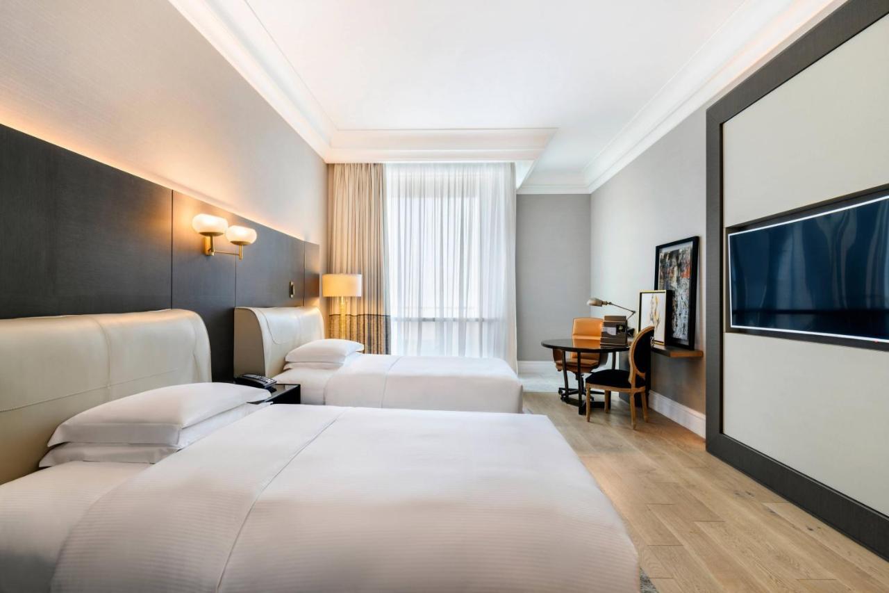 Hotel The Ritz-carlton, 5*